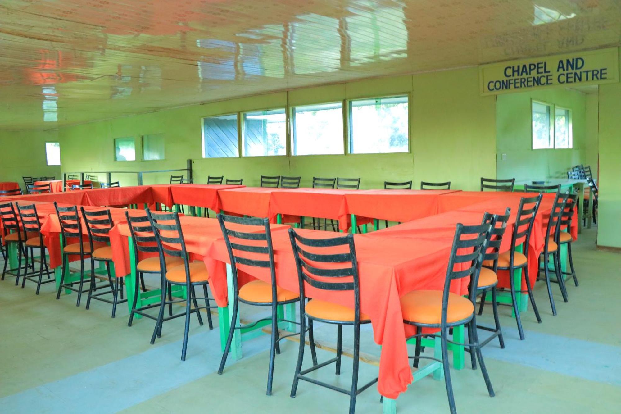 Rhino Tourist Camp Hotel Ololaimutiek Екстериор снимка