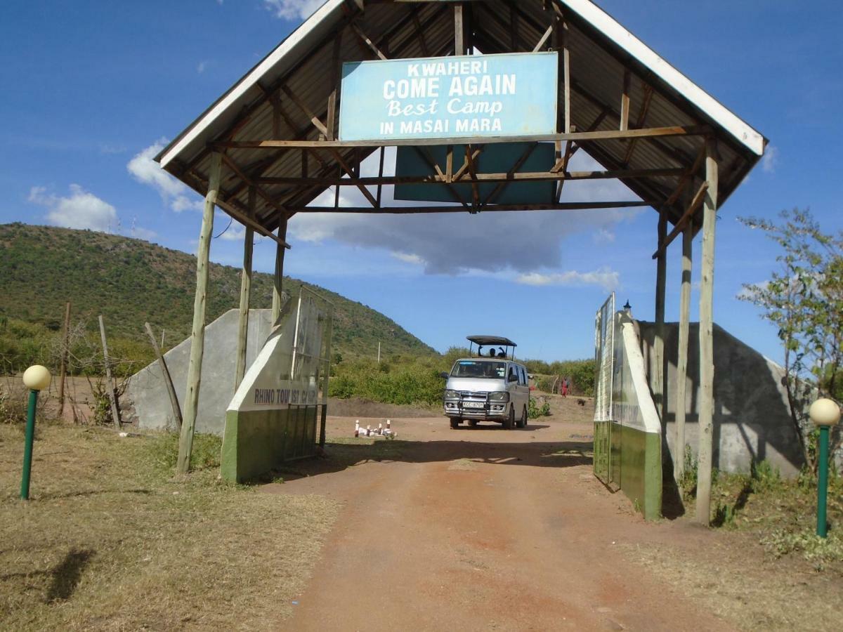 Rhino Tourist Camp Hotel Ololaimutiek Екстериор снимка
